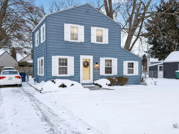 1027 Fox St, La Porte, IN 46350