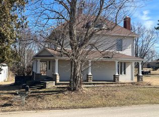 9672 N Syracuse Webster Rd, Syracuse, IN 46567