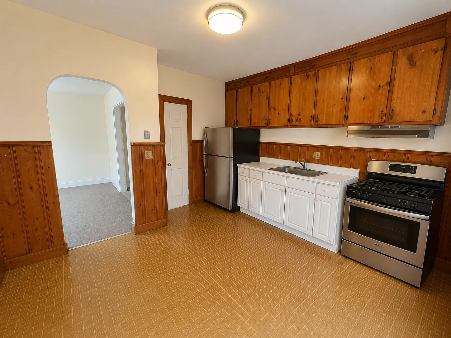 3 bed, 1150 sqft, $3,650 — Photo 3