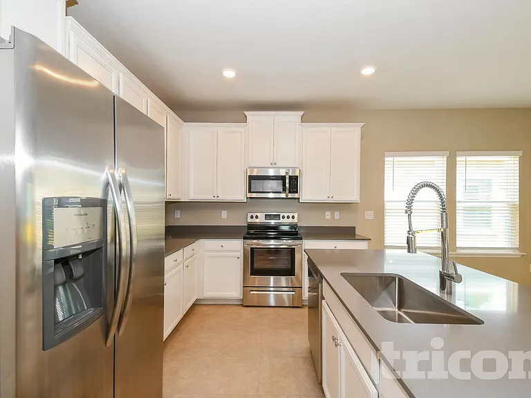 10328 Pavnes Creek Dr — Photo 5