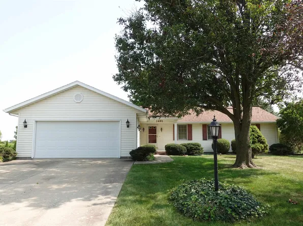 2691 Montague Dr, Galesburg, IL 61401