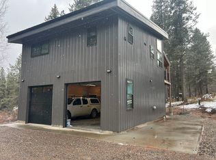 87 Pine Hollow Ct, Alpine, WY 83128