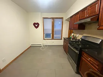 Rented by King Zone Realty Inc