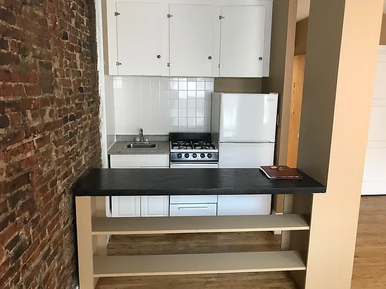 78 Myrtle St #6 — Photo 4
