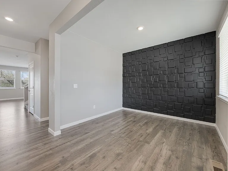 6133 B Street Rd — Photo 3