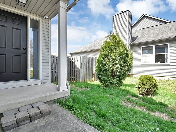 2nd image of 203 N Miller Dr