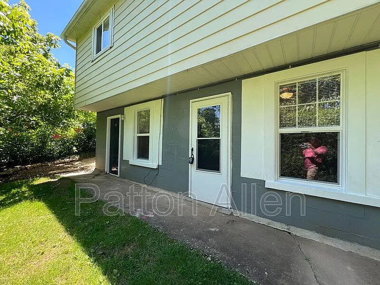 239 Cedar Hill Rd #17 — Photo 20