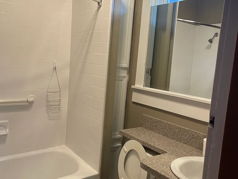 2617 Robertson Ave #2 — Photo 6