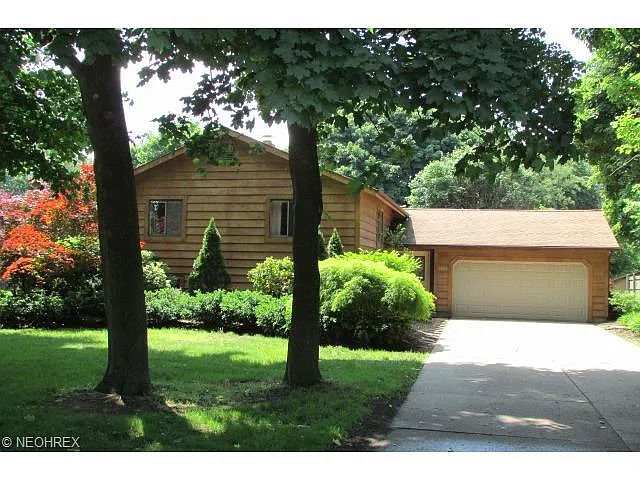 2860 Narrows Rd photo 1