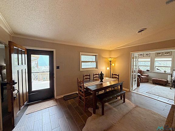 4th image of 125 Chaparral Dr