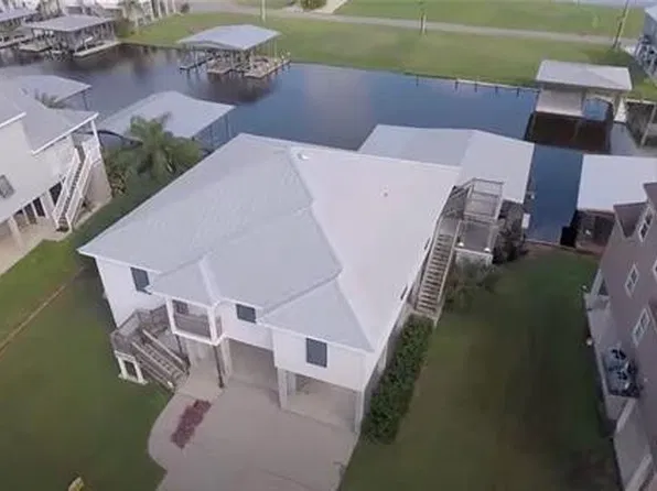 110 Velsco Ln, Port Sulphur, LA 70083