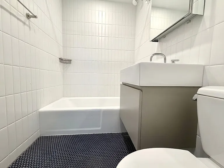 175 W 87th St #14G — Photo 20