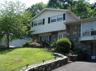 1025 Old Ford Rd, Huntingdon Valley, PA 19006