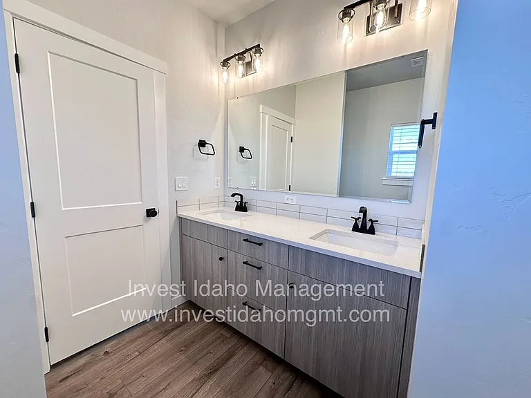 6832 W Corona St — Photo 49