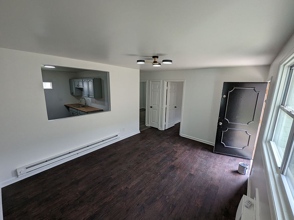 1st image of 617 40th Ave N #617A