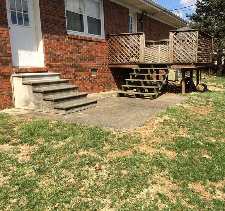 1st image of 585 Circle Dr