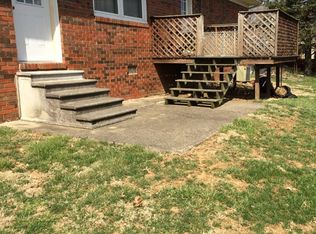 585 Circle Dr, Maysville, KY 41056