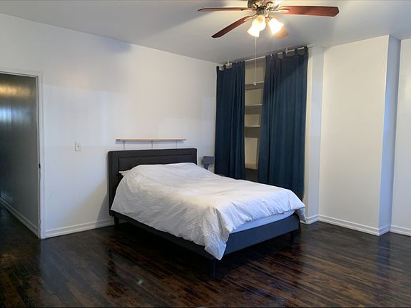 3rd image of 302 Tompkins Ave APT 1