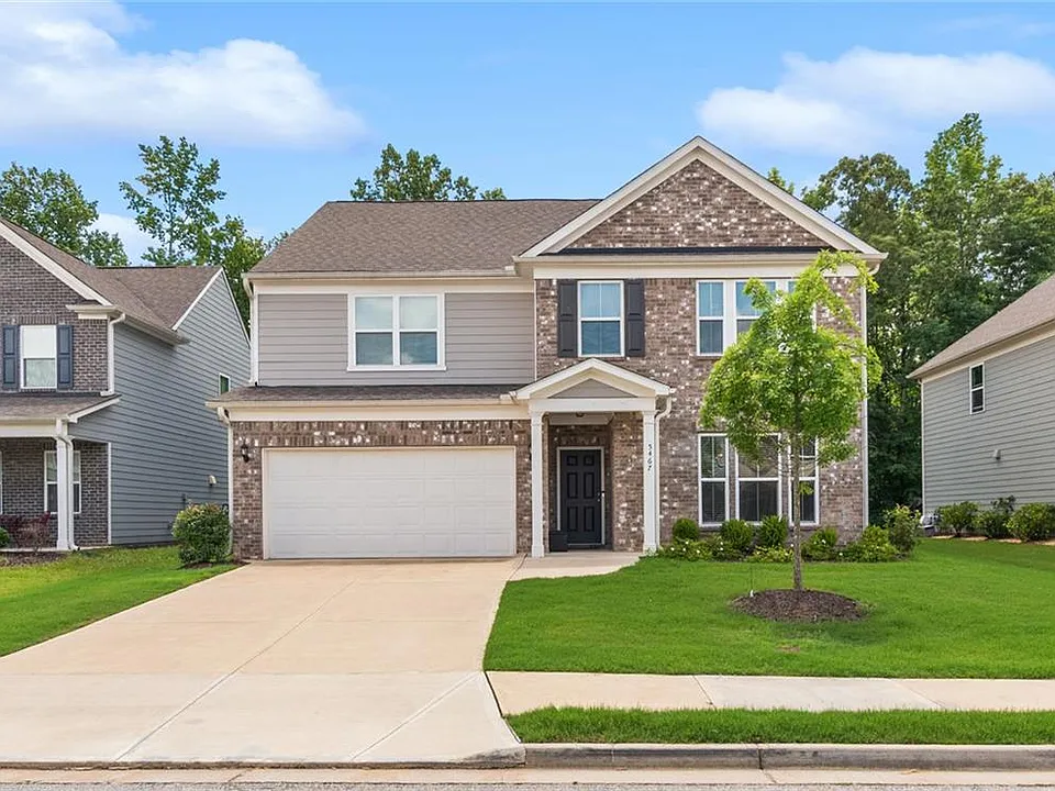 5467 Fountainhead Ln
