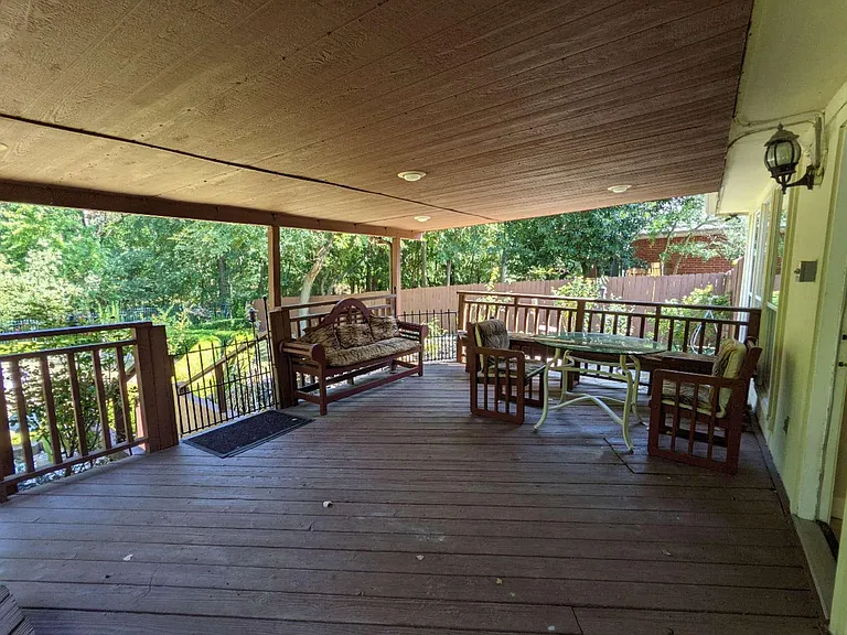 1321 Meadowbrook Dr — Photo 22