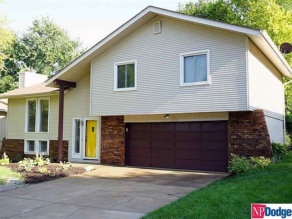2nd image of 12305 Erskine Cir