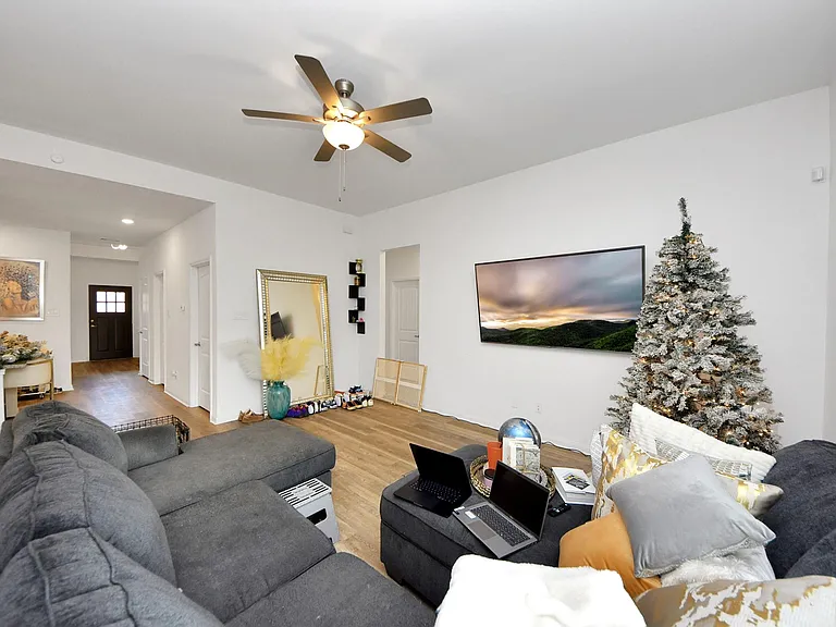 9447 Klein Ln — Photo 9