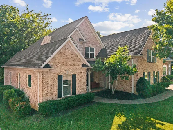 1050 Alice Springs Cir, Spring Hill, TN 37174