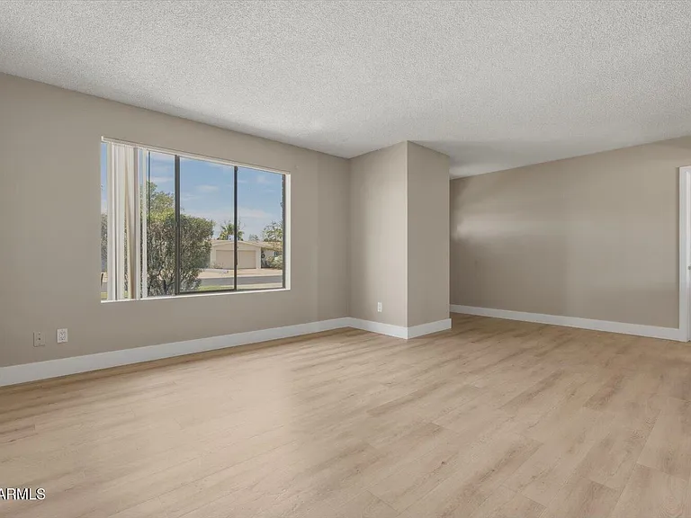 309 E Pebble Beach Dr — Photo 4