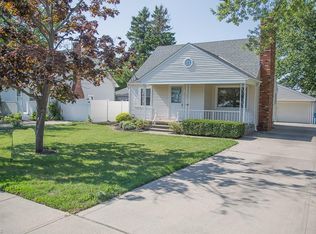 5159 Lake Rd, Sheffield Lake, OH 44054