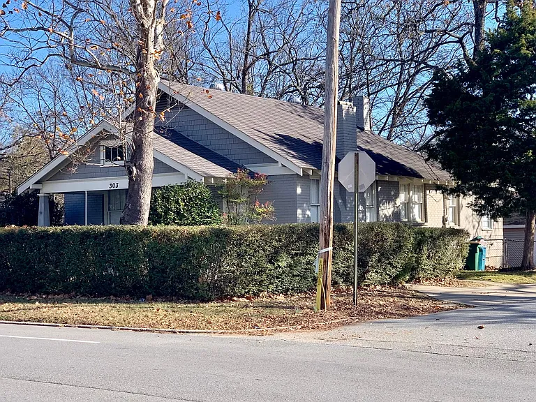 303 N Van Buren St — Photo 3