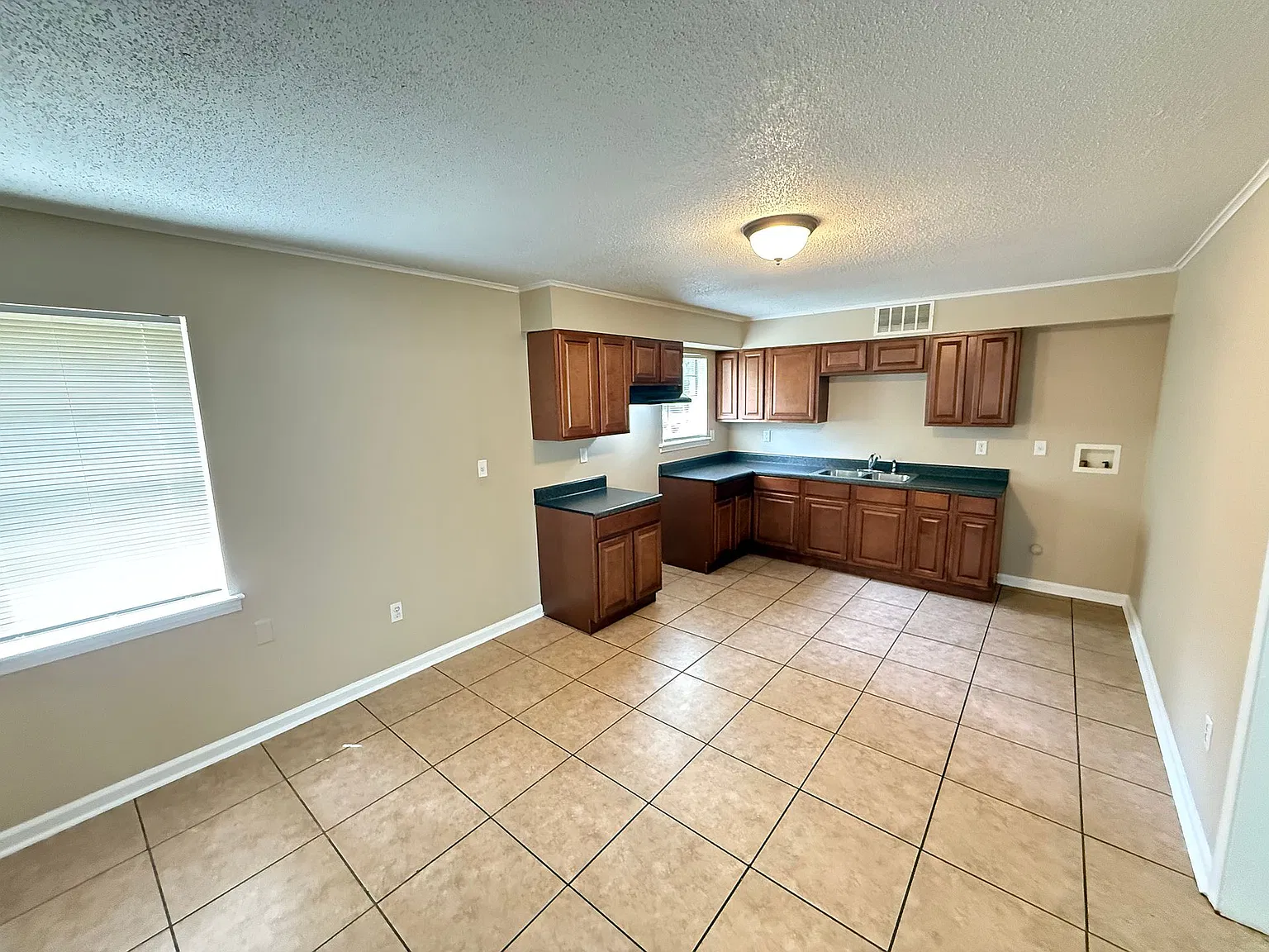 2477 Chattering Ln — Photo 3