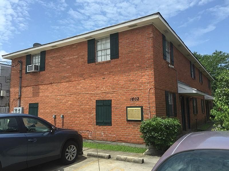 1st image of 1602 Clearview Pkwy APT D
