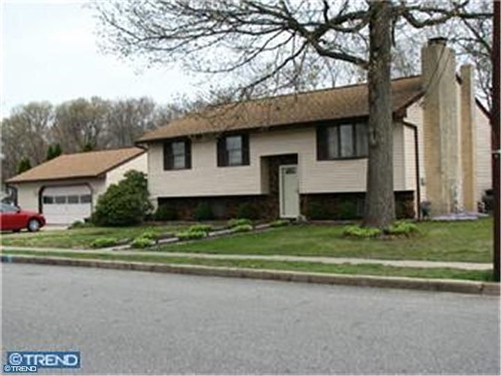 1st image of 705 Woodlawn Ave