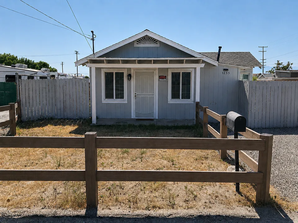 1255 Turquoise Ave