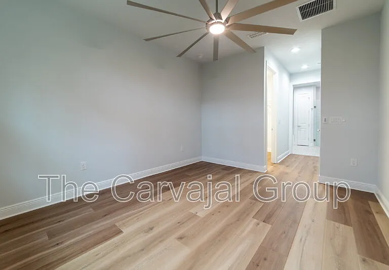 1017 Steven Patrick Ave — Photo 21