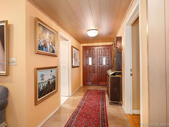 4th image of 6810 Gratian St
