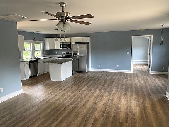 5th image of 510 Fleetwood Dr