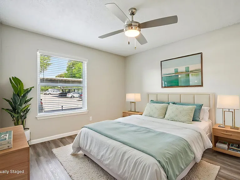 Fieldcrest Apartments — Photo 30
