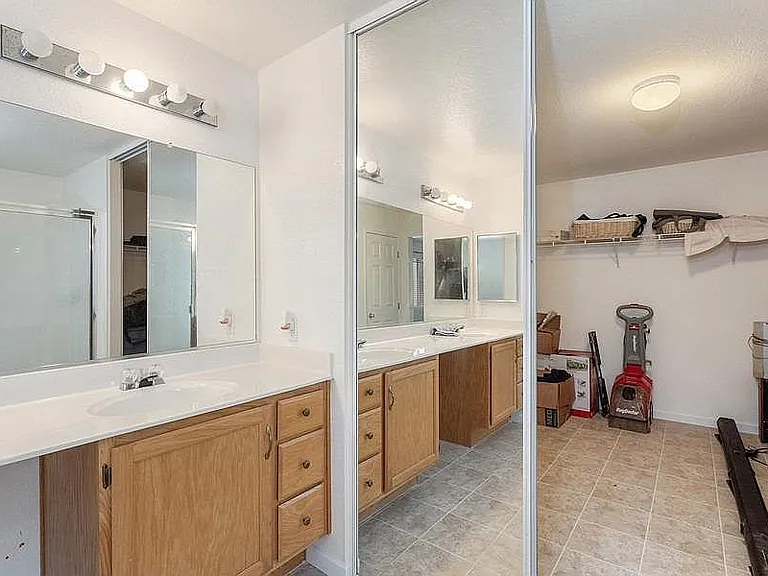 8717 Elfin Ct — Photo 21