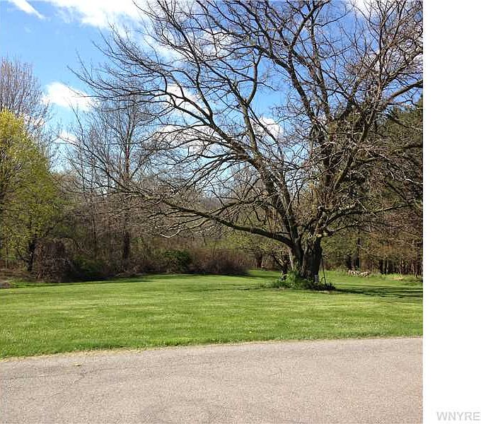 1st image of 4374 Crescent Dr