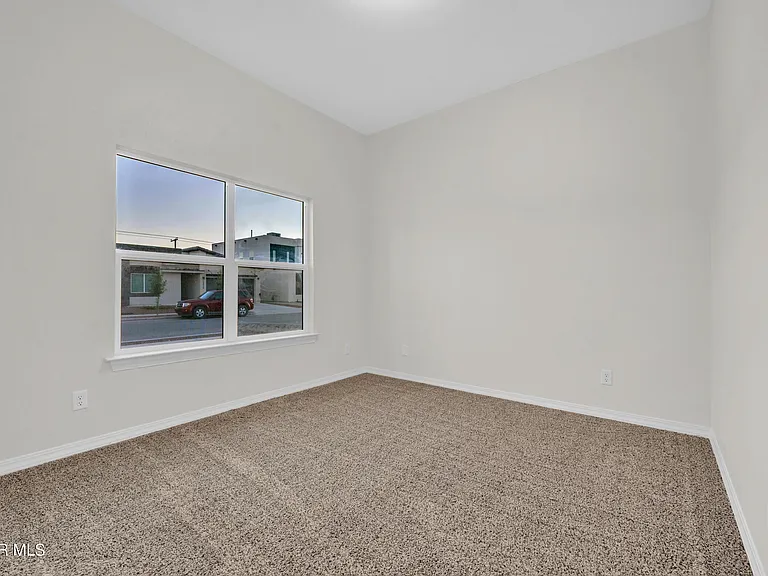13257 Coldham St — Photo 14