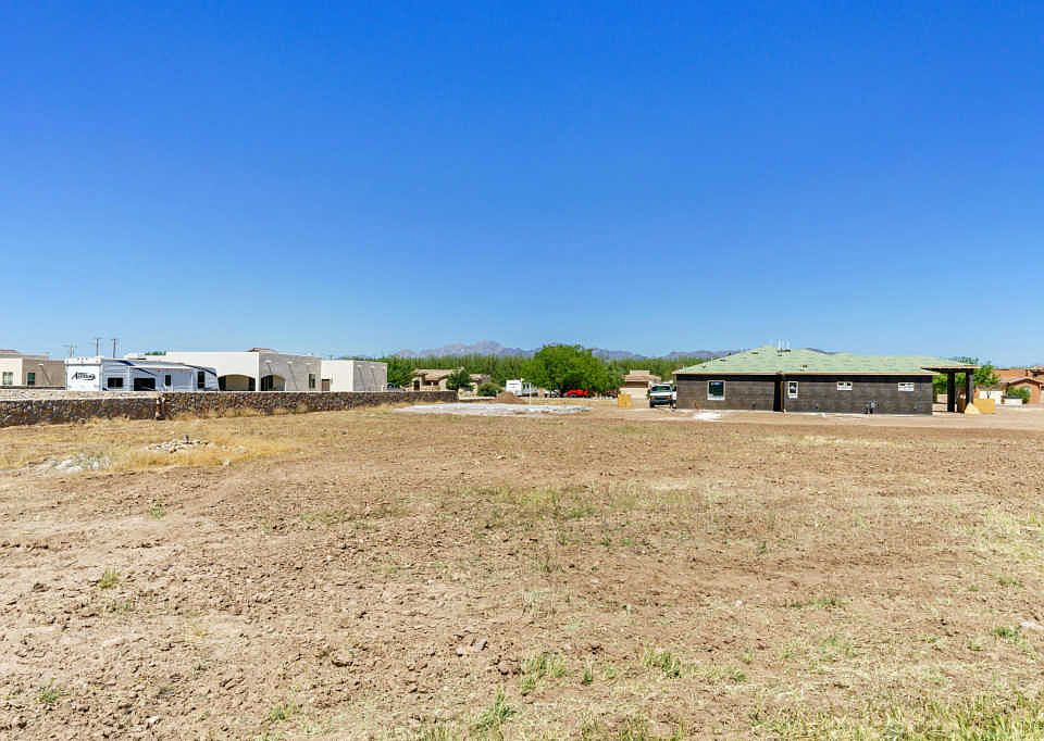 2nd image of 8355 Rancho Vista Loop