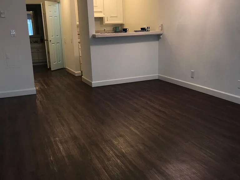 Woodcliff Apartments — Photo 56