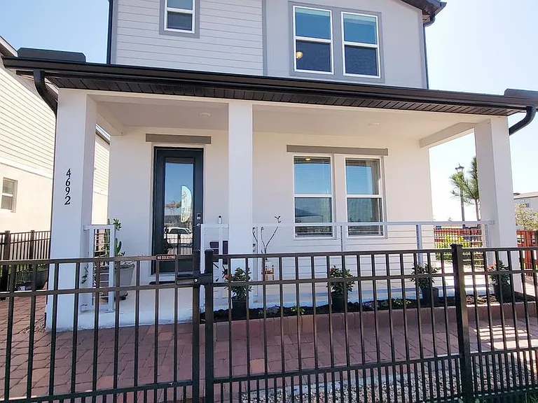 4692 Homestead Trl — Photo 1