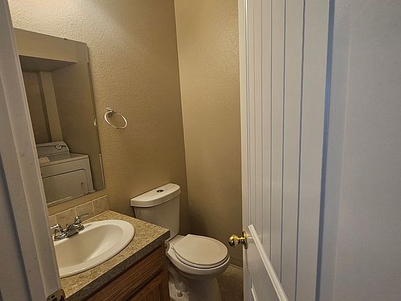 3rd image of 3919 Idaho Ave APT 103