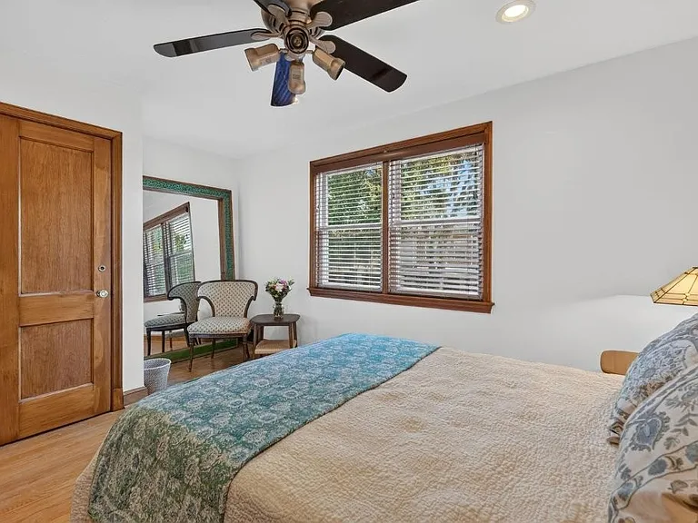 1775 Lang Pl NE — Photo 9