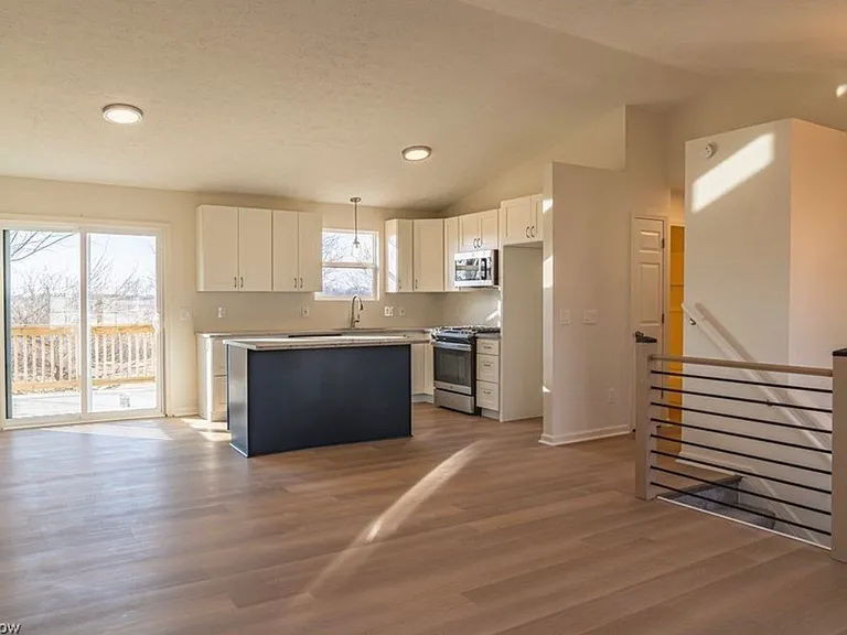 345 Westgrove Ct — Photo 3