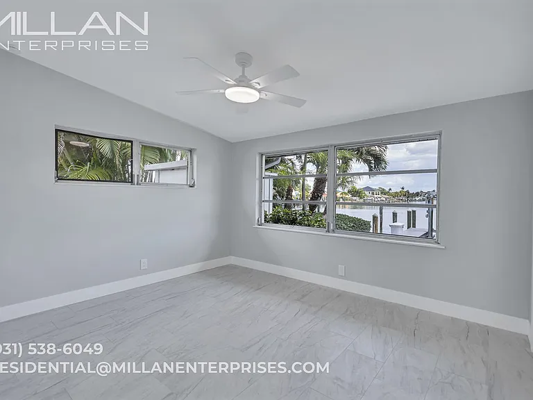 325 Capri Boulevard — Photo 48