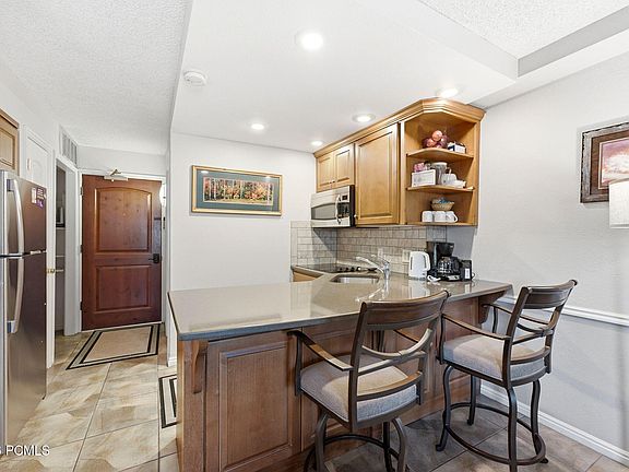 5th image of 1637 Shortline Rd #204