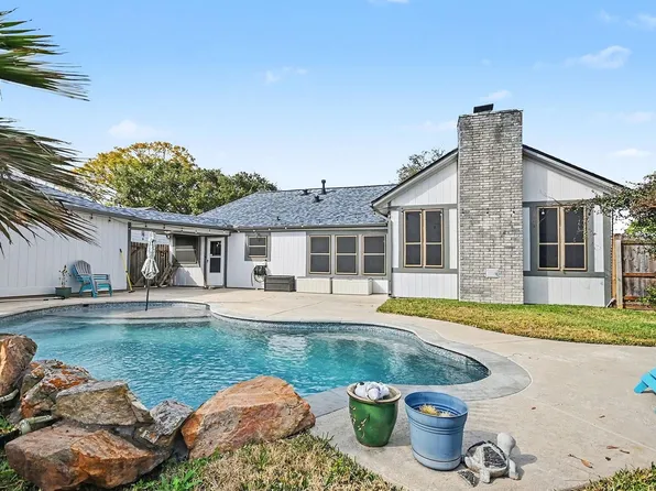 1114 Woodhorn Dr, Houston, TX 77062